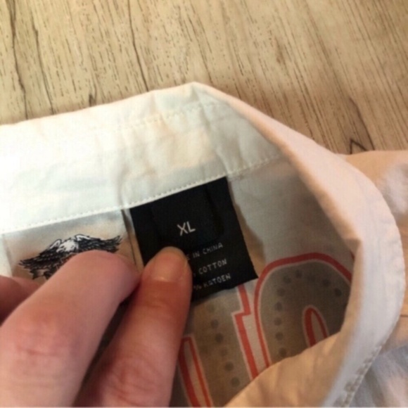 Harley-Davidson Cream Shirt with Graphic - Picture 2 of 7